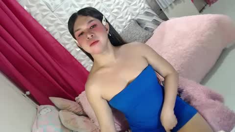 Snapshot of lobotara69 chatting on March 8, 3:06 am Thea online show from March 8, 3:06 am