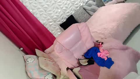 Snapshot of lobotara69 chatting on March 9, 1:46 am Thea online show from March 9, 1:46 am