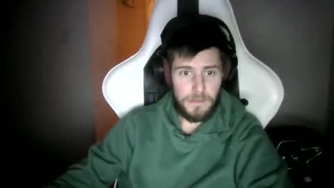 lobo online show from December 17, 3:35 am