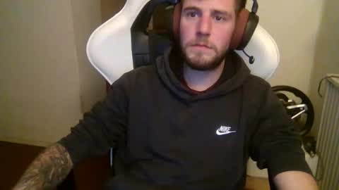 lobo online show from November 29, 3:25 am