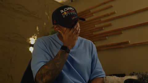 logan_varela online show from February 15, 3:33 pm