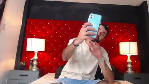 loganfoxx_ online show from June 29, 9:25 pm