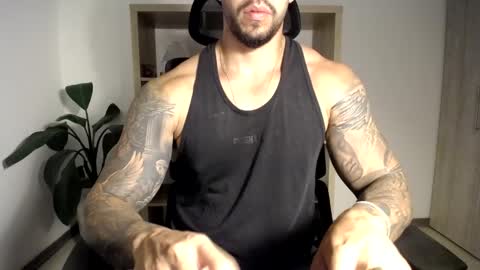 Logan Wolfp online show from May 16, 1:57 am