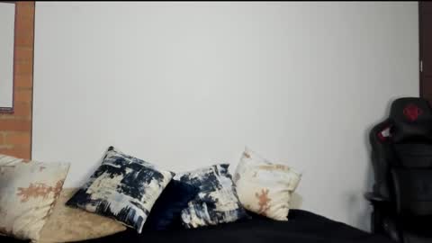 Logan online show from October 14, 7:44 am