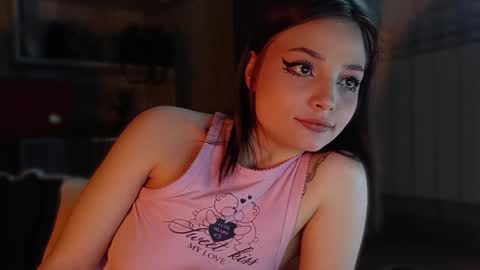 lola online show from April 23, 12:29 pm