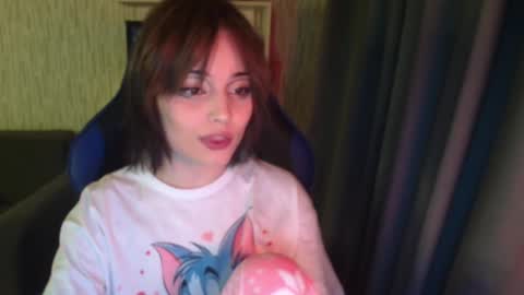 lola online show from January 3, 1:05 am