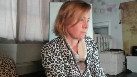 lola_belgium online show from March 9, 2:54 pm