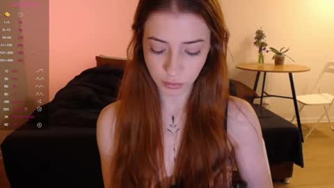 Lola online show from October 26, 9:25 pm