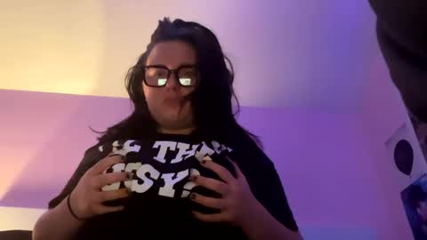 Lolaaaa online show from December 8, 7:58 am