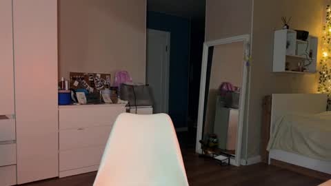 lola_razee online show from June 7, 11:32 pm