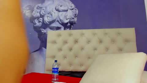 lola red online show from February 28, 4:20 pm