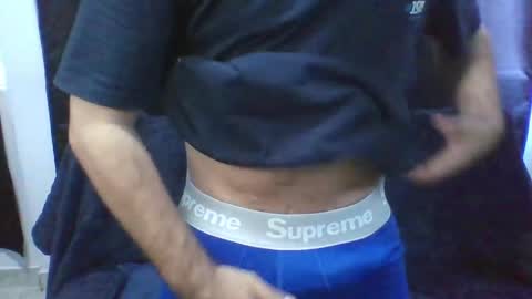 Lola online show from April 5, 6:27 pm