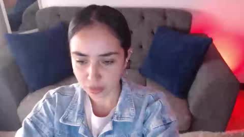 lolaandcamille online show from March 4, 1:17 pm