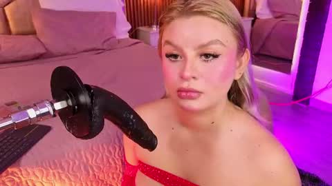 Lola Angel online show from June 15, 9:07 pm