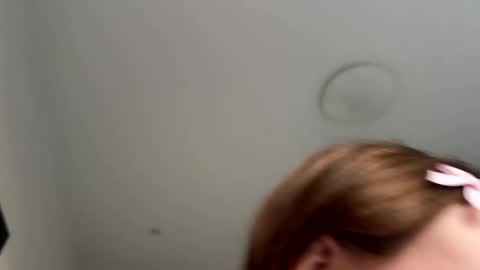 lolaatate online show from March 11, 3:37 pm