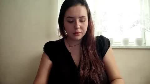 Lola online show from April 2, 8:32 am