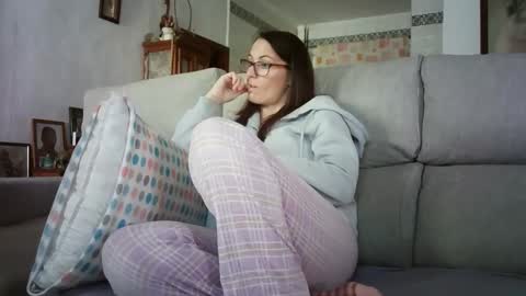 LOLA HUESO y ERIC online show from April 8, 3:04 pm