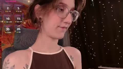 lolami_ online show from June 13, 8:47 am