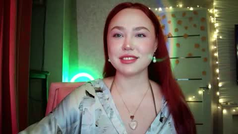 Lola online show from October 24, 1:12 pm