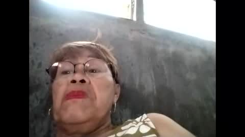 tey online show from October 27, 7:08 am