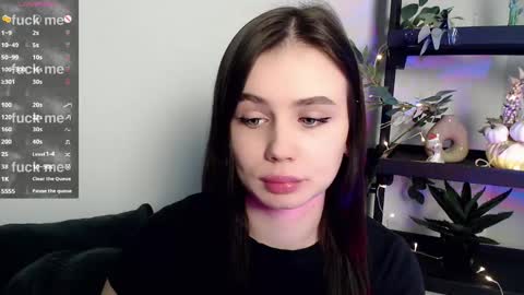 lolapalmer_ online show from February 24, 7:52 pm