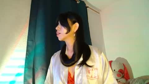      Rya DKhrt       online show from March 25, 6:09 am