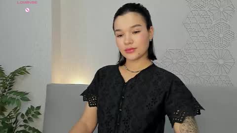 lolly_turner online show from November 13, 3:31 am