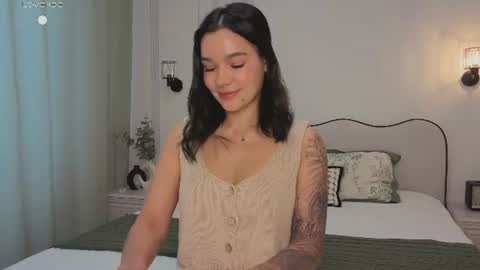 lolly_turner online show from July 4, 4:16 am