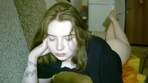 Lilly online show from February 14, 9:32 pm