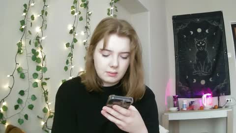 Lilly online show from February 18, 12:28 pm