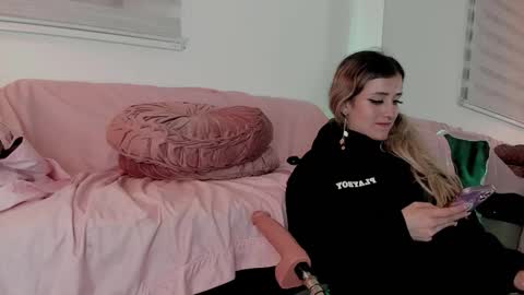 Lolly online show from February 3, 6:40 am