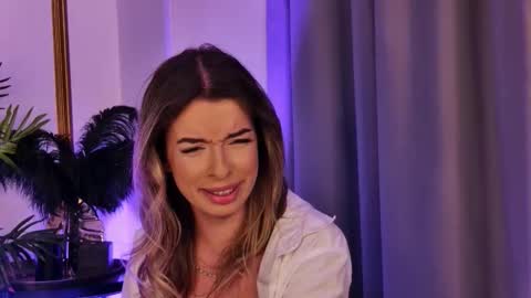 Lolly. online show from January 13, 8:38 pm