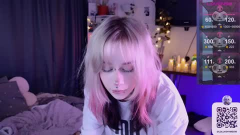 Lolly   online show from December 9, 1:51 am