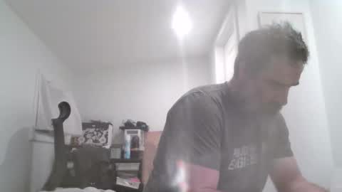 THE SEXIEST MAN ALIVE online show from May 10, 2:51 am