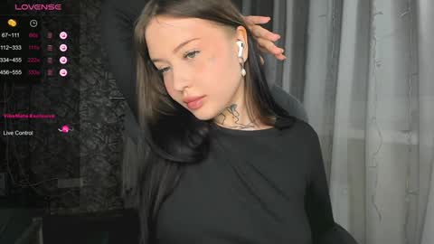 lona online show from December 23, 3:00 pm