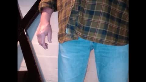 longleanguy online show from January 18, 11:58 pm