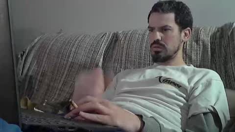 Alejandro Rulitos Twitter longnight55 Intagram 5longnight5 online show from January 19, 4:28 pm