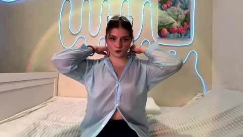 Luisa online show from June 9, 3:01 pm