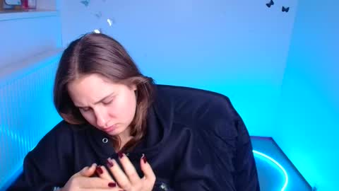 Lora online show from October 10, 11:38 am