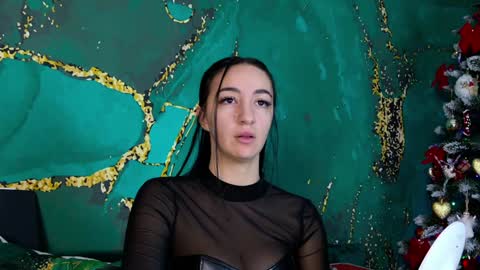 Snapshot of lorawarnner chatting on December 16, 5:11 pm Miss online show from December 16, 5:11 pm