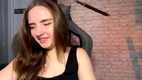 Snapshot of loreanyeatman chatting on October 21, 10:42 am Molly online show from October 21, 10:42 am
