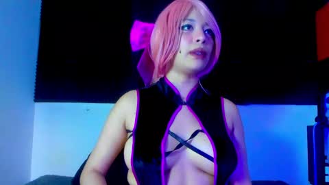Lore Depp online show from May 17, 9:13 pm