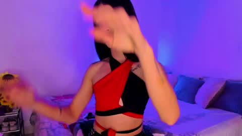 lesly lorena online show from March 4, 10:05 pm