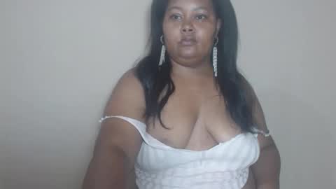 Snapshot of lorenztaylor chatting on October 19, 5:56 am lorena online show from October 19, 5:56 am