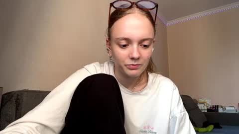 loretarobey online show from July 28, 2:13 pm