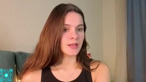 Snapshot of lorettadunnelli chatting on October 24, 5:57 pm Chloe for Fan BlackHole online show from October 24, 5:57 pm