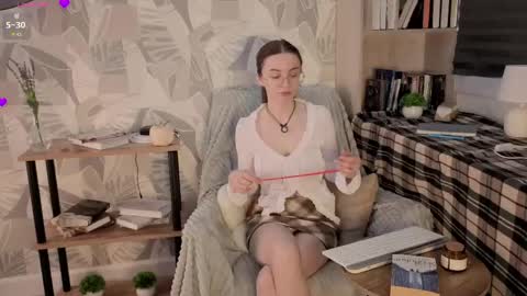 lorettedarsi online show from April 13, 1:32 am