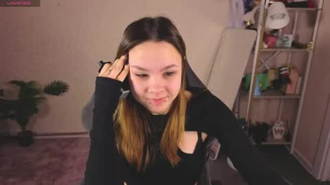 LORI online show from April 21, 1:20 am