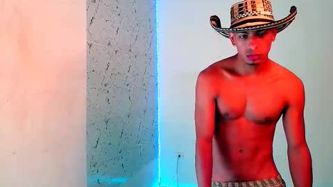 Snapshot of lorian_vikel chatting on September 29, 9:36 pm Lorian Vikel online show from September 29, 9:36 pm