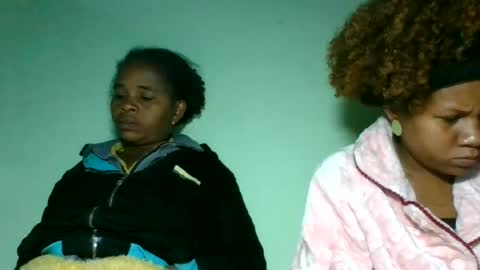 lorienne98 online show from June 12, 3:38 am